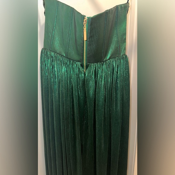 Bronx and Banco Florence Emerald Gown - NWT!! 💚🍀 - Picture 7 of 7